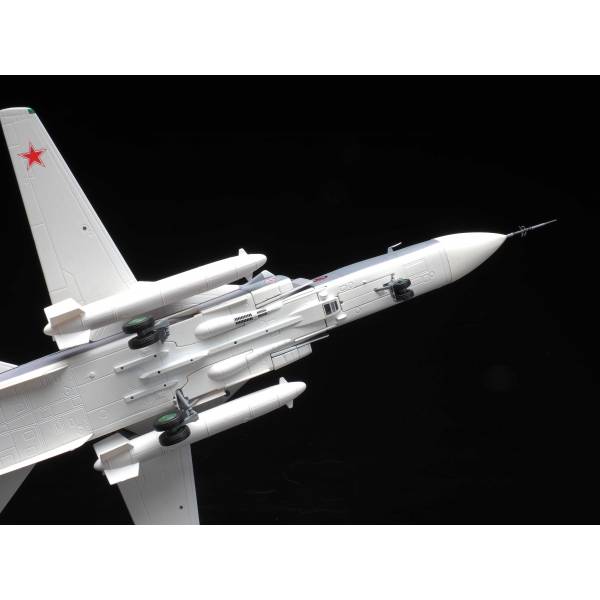 1/72 Sukhoi Su-24M Fencer 41 Red Russian AirForce